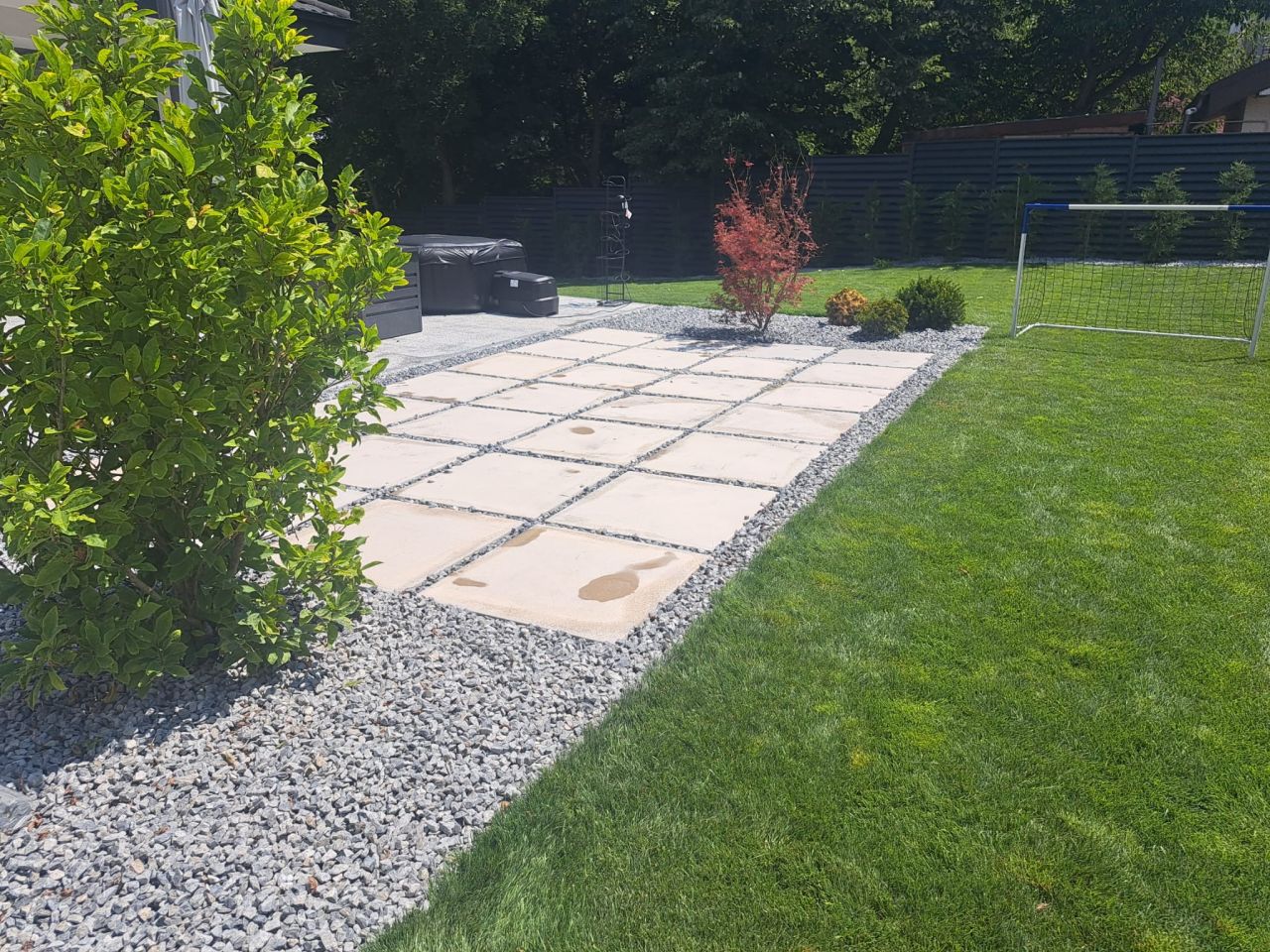 Dale si piatră decorativă